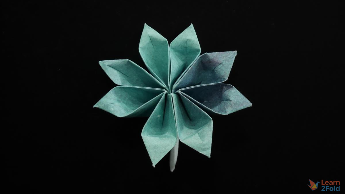 Origami 8-Petal Pointy Flower (32) Origami 8-Petal Pointy Flower